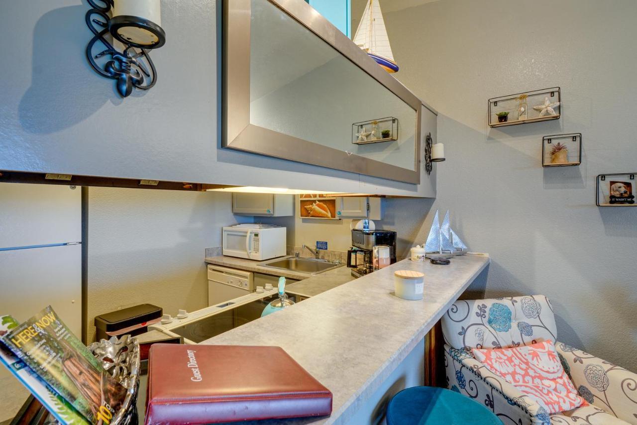 Dog-Friendly Ocean Shores Condo With Balcony And Views Exterior photo