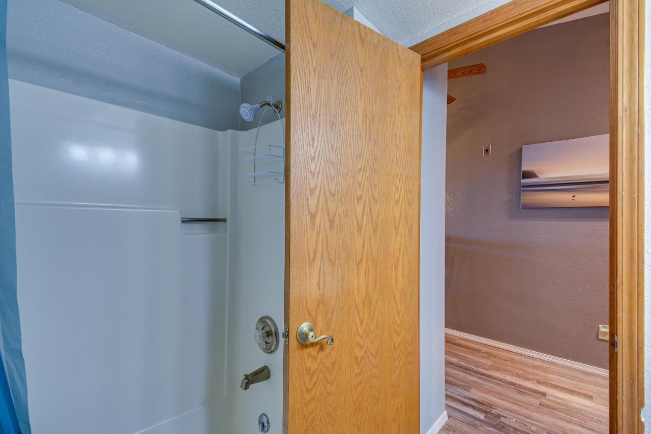 Dog-Friendly Ocean Shores Condo With Balcony And Views Exterior photo
